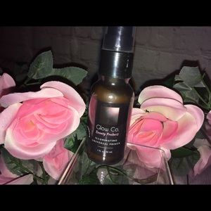 Illuminating Universal Primer